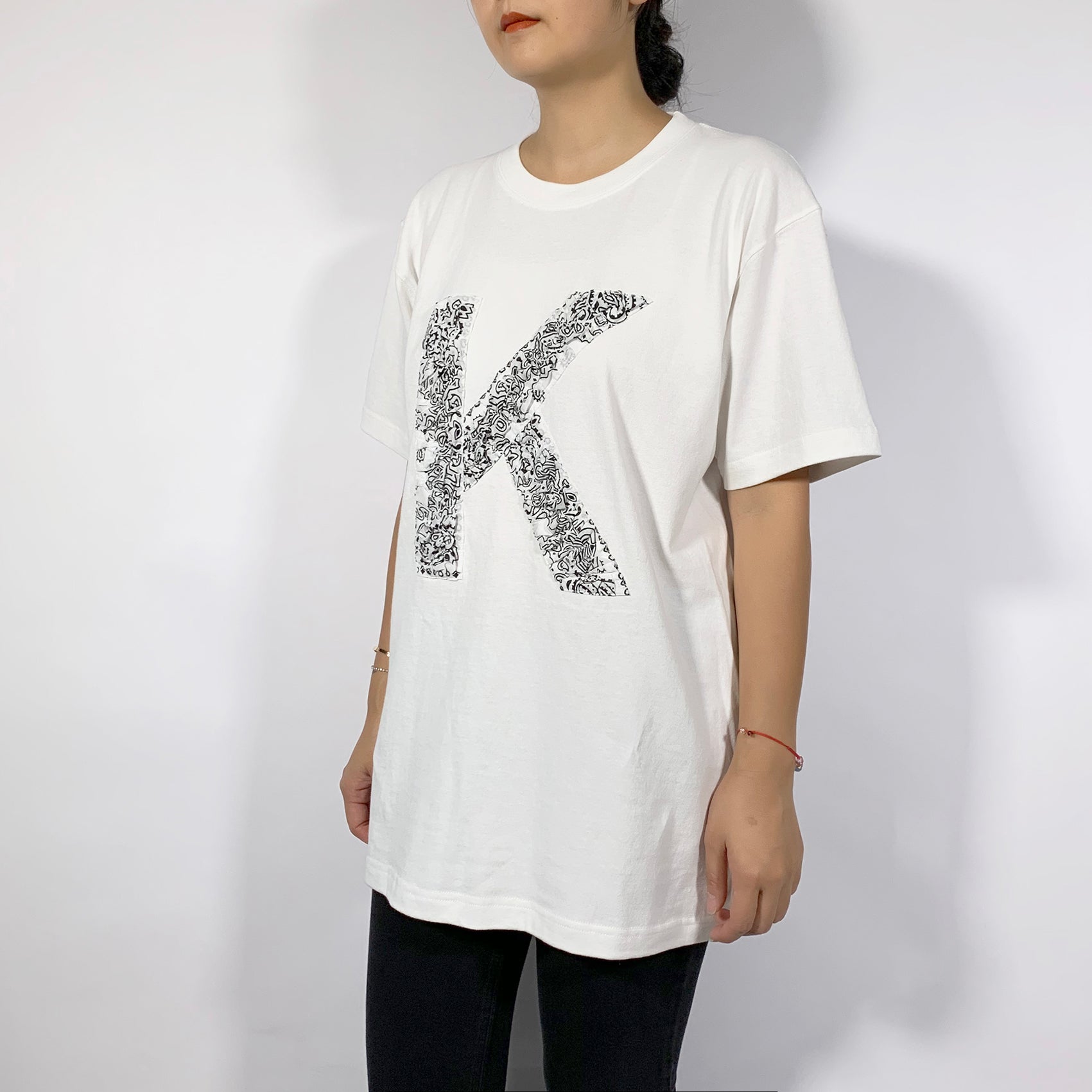 Crinkle Effect Alphabet K Short Sleeves T-shirt