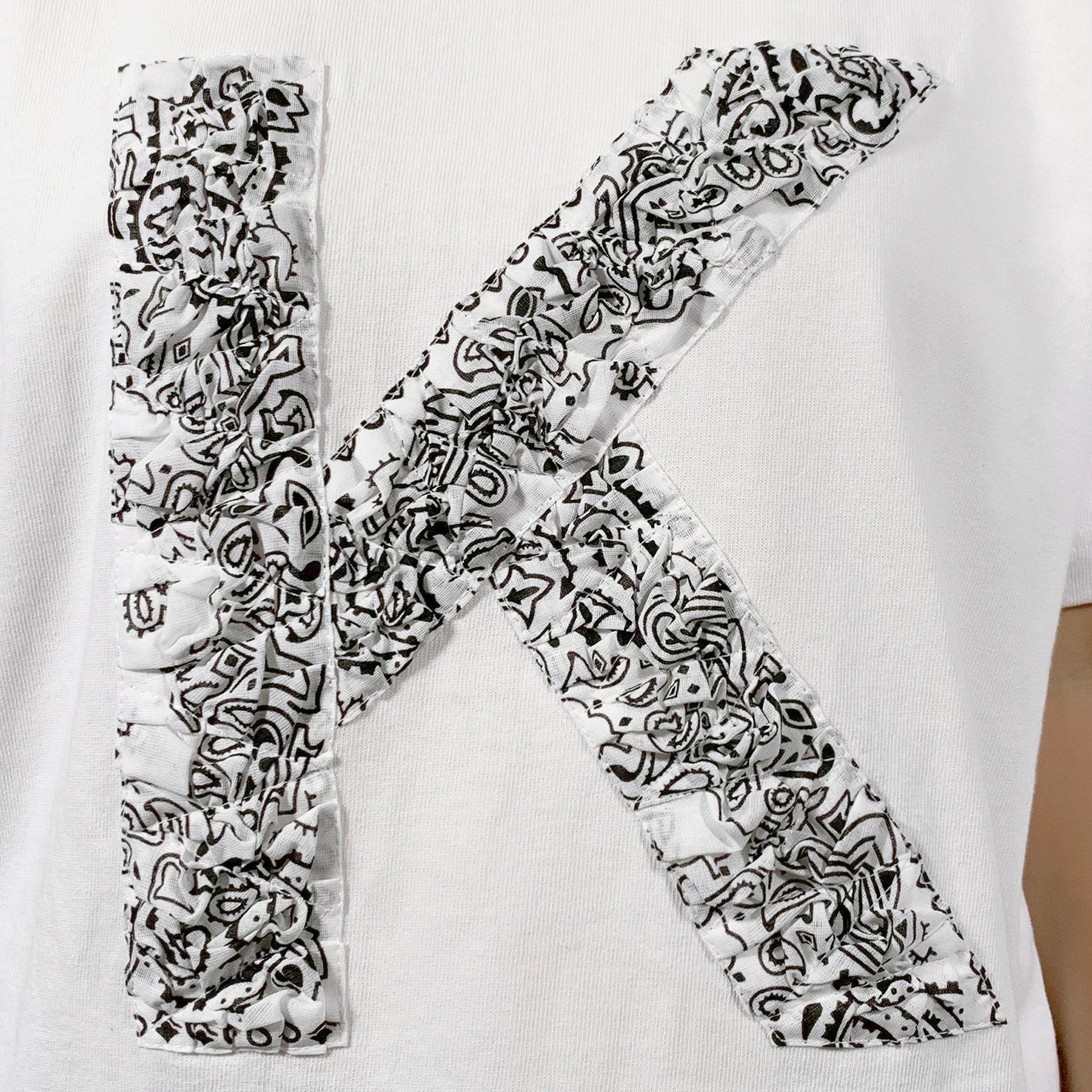 Crinkle Effect Alphabet K Short Sleeves T-shirt