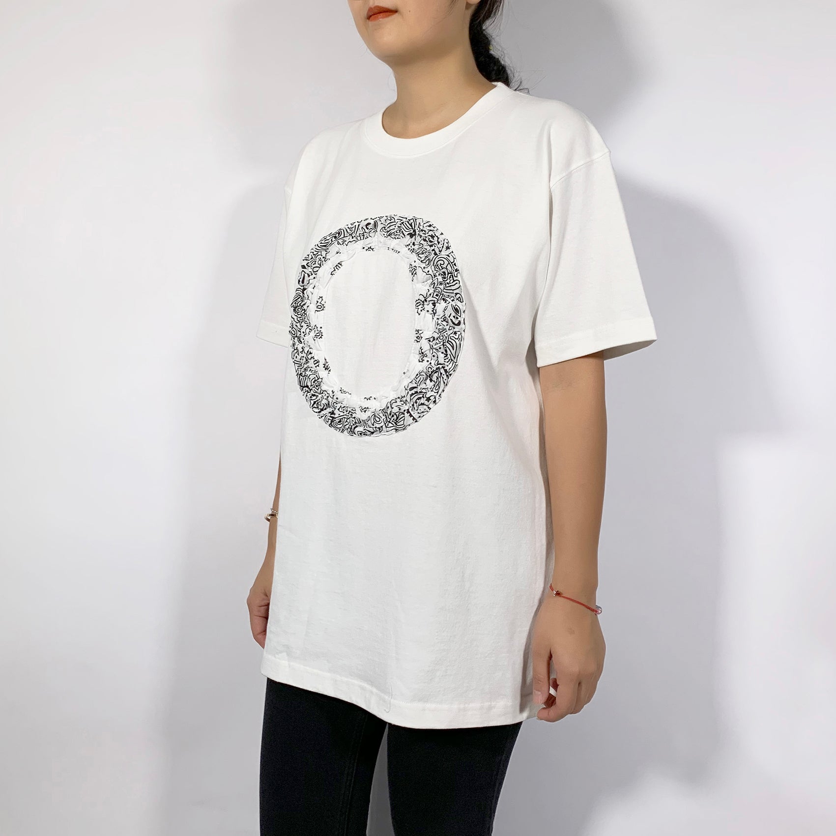 Crinkle Effect Alphabet O Short Sleeves T-shirt
