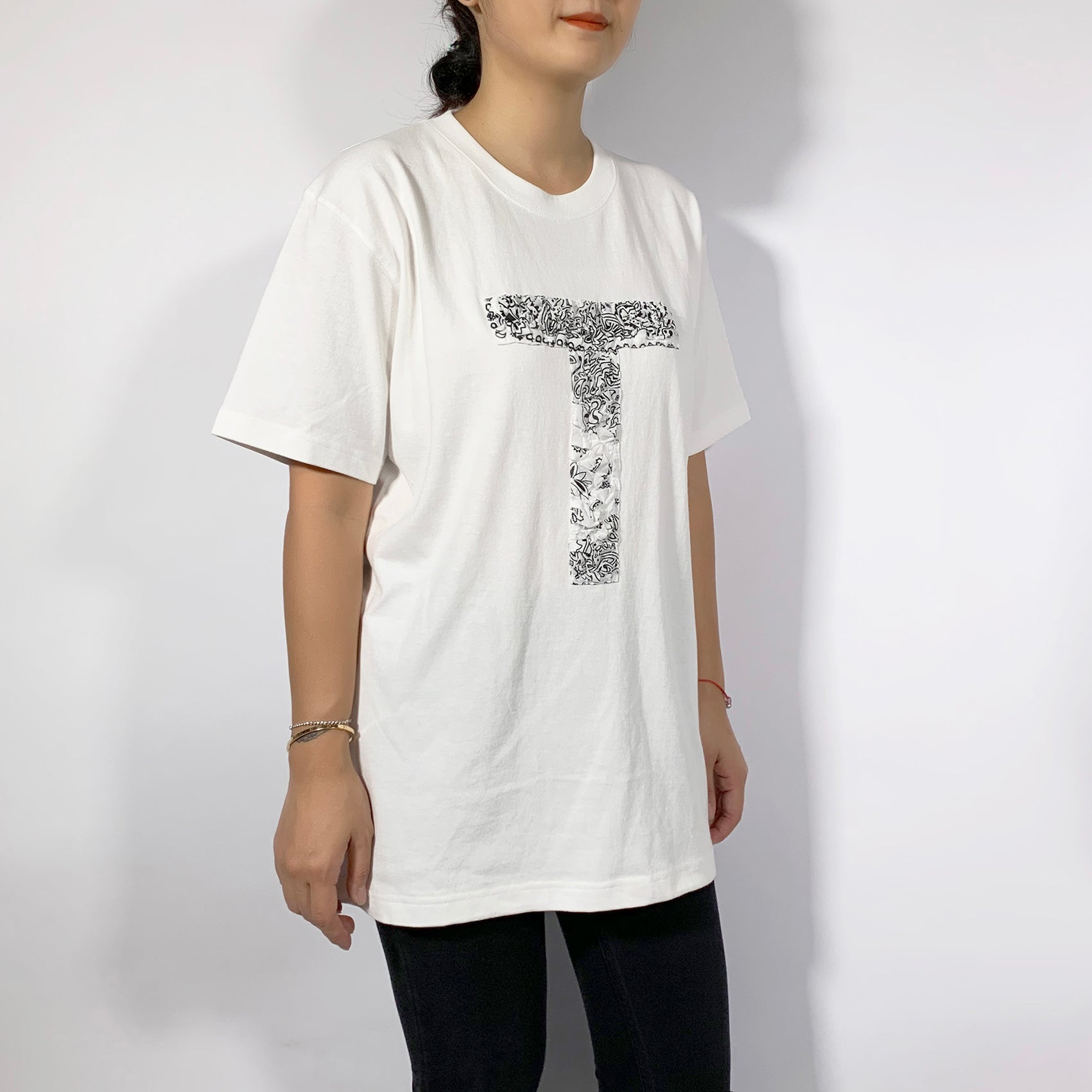 Crinkle Effect Alphabet T Short Sleeves T-shirt