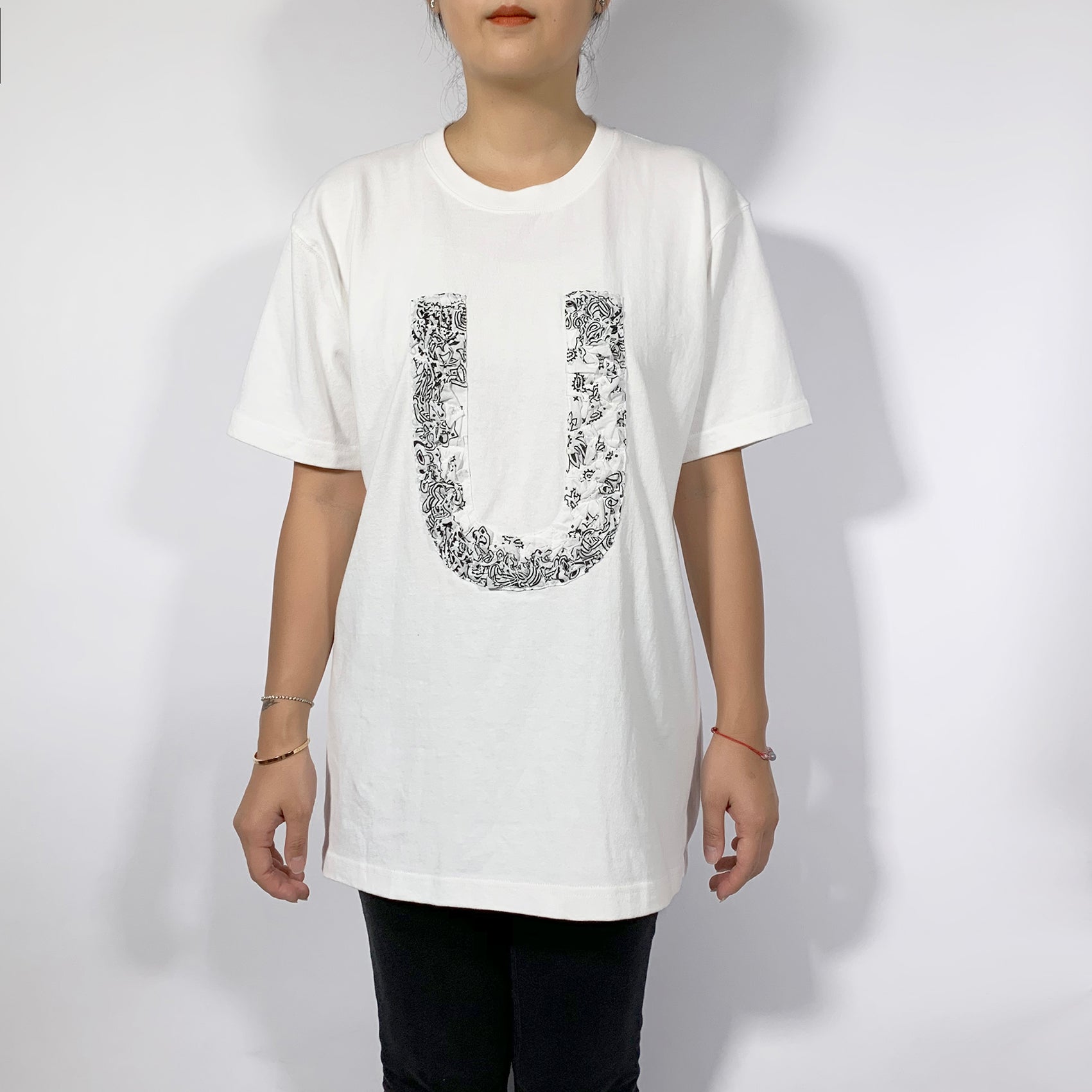 Crinkle Effect Alphabet U Short Sleeves T-shirt