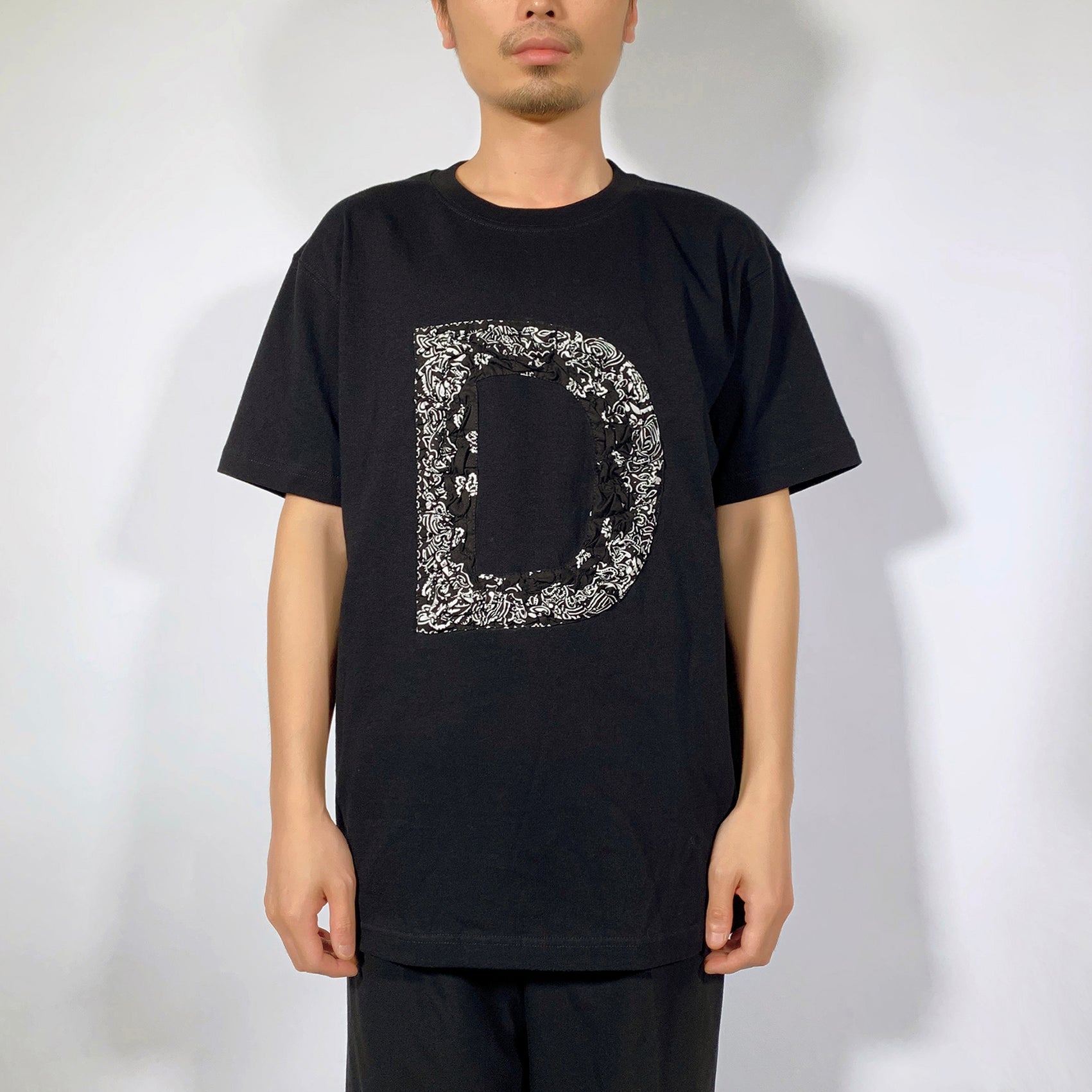 皺褶效果字母D短袖T恤