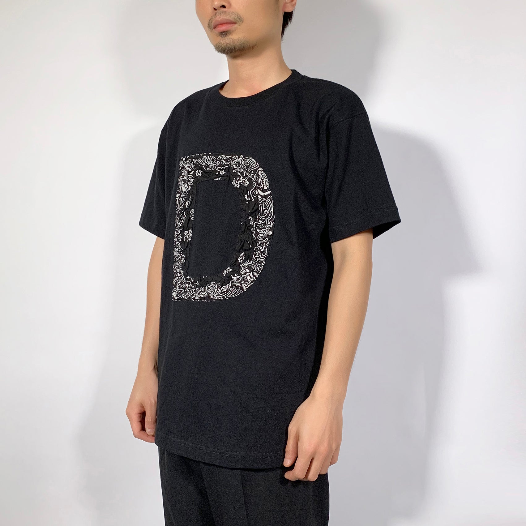 皺褶效果字母D短袖T恤