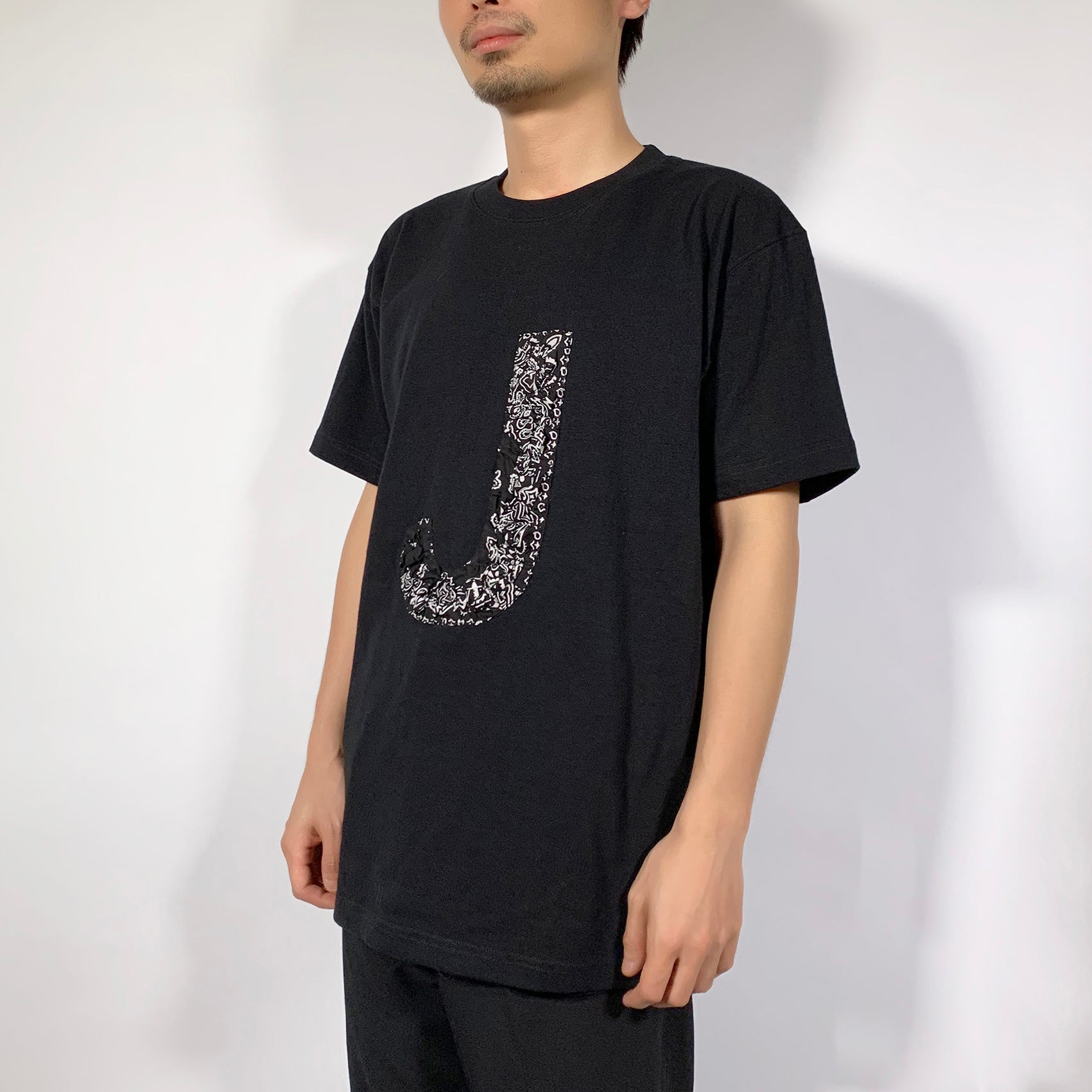 Crinkle Effect Alphabet J Short Sleeves T-shirt