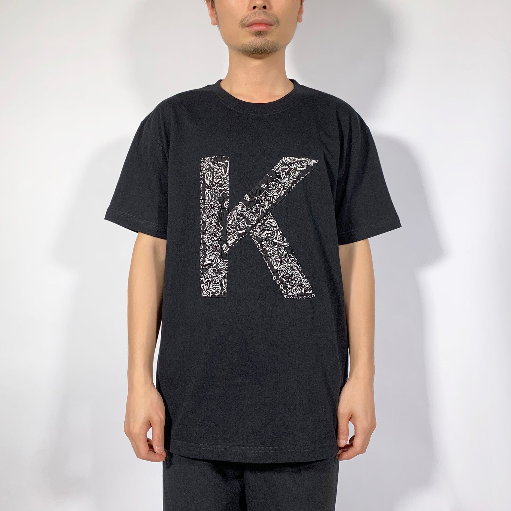 Crinkle Effect Alphabet K Short Sleeves T-shirt