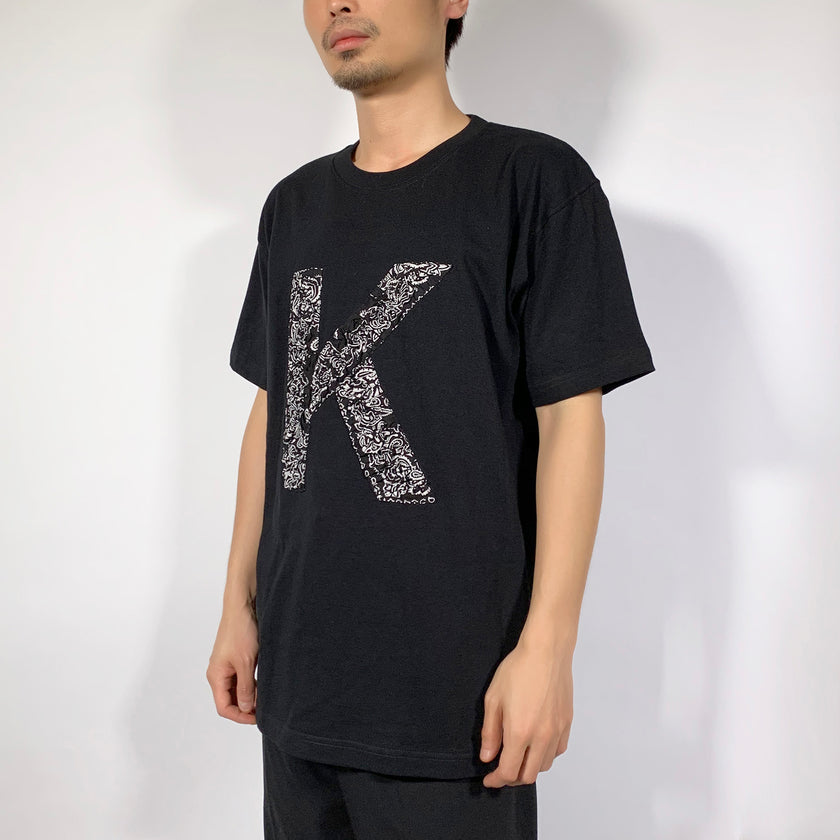 皺褶字母K短袖T恤