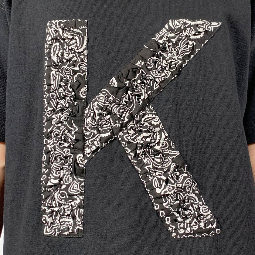 皺褶字母K短袖T恤
