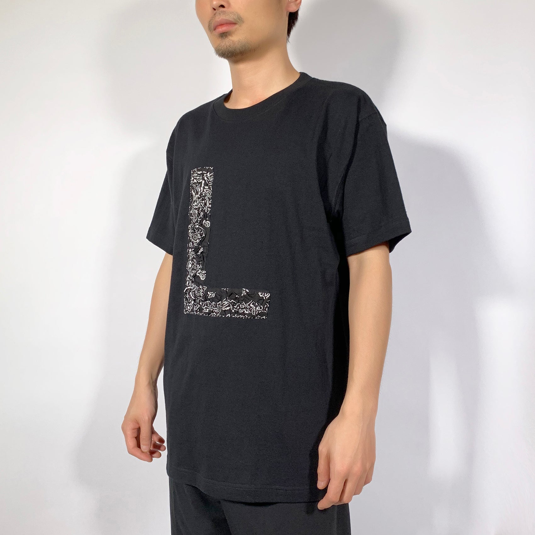 Crinkle Effect Alphabet L Short Sleeves T-shirt