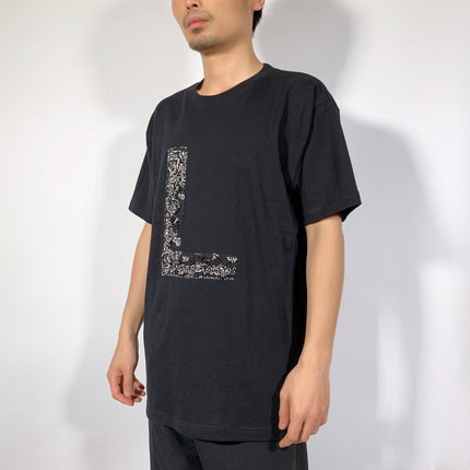Crinkle Effect Alphabet L Short Sleeves T-shirt