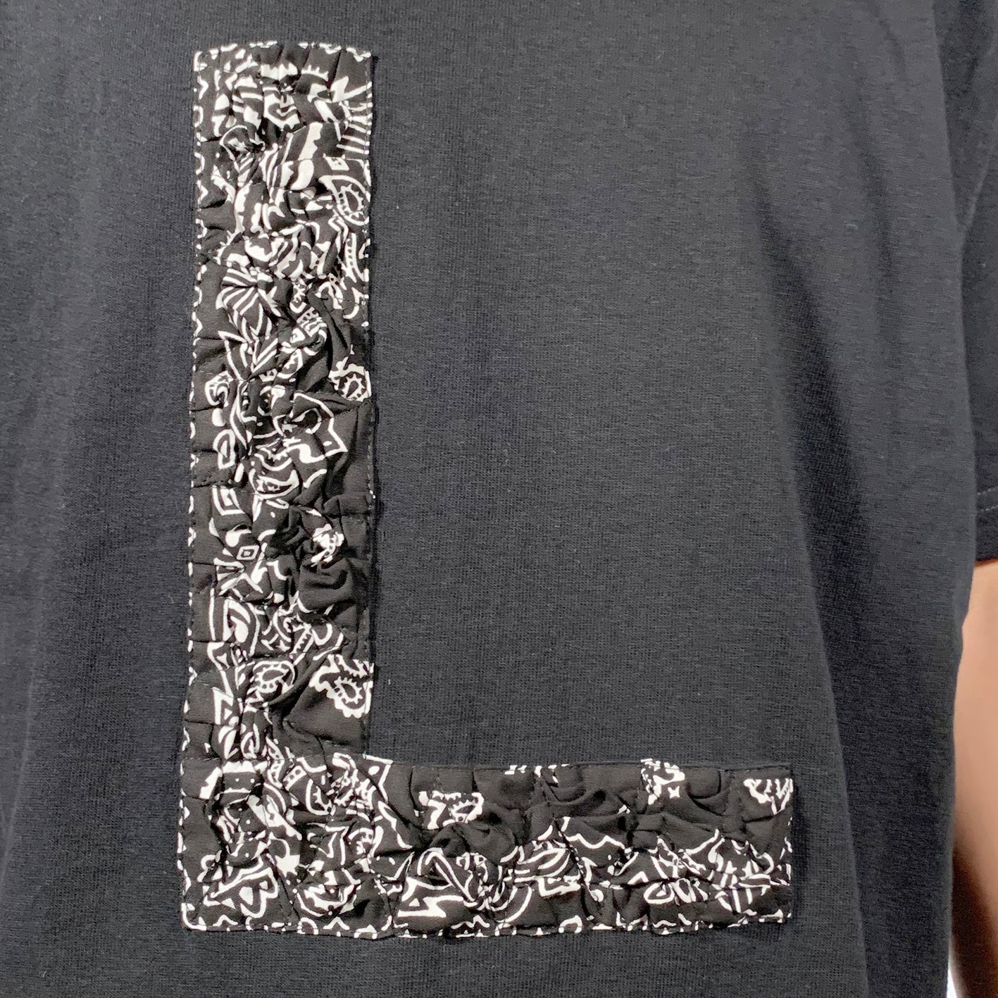 Crinkle Effect Alphabet L Short Sleeves T-shirt