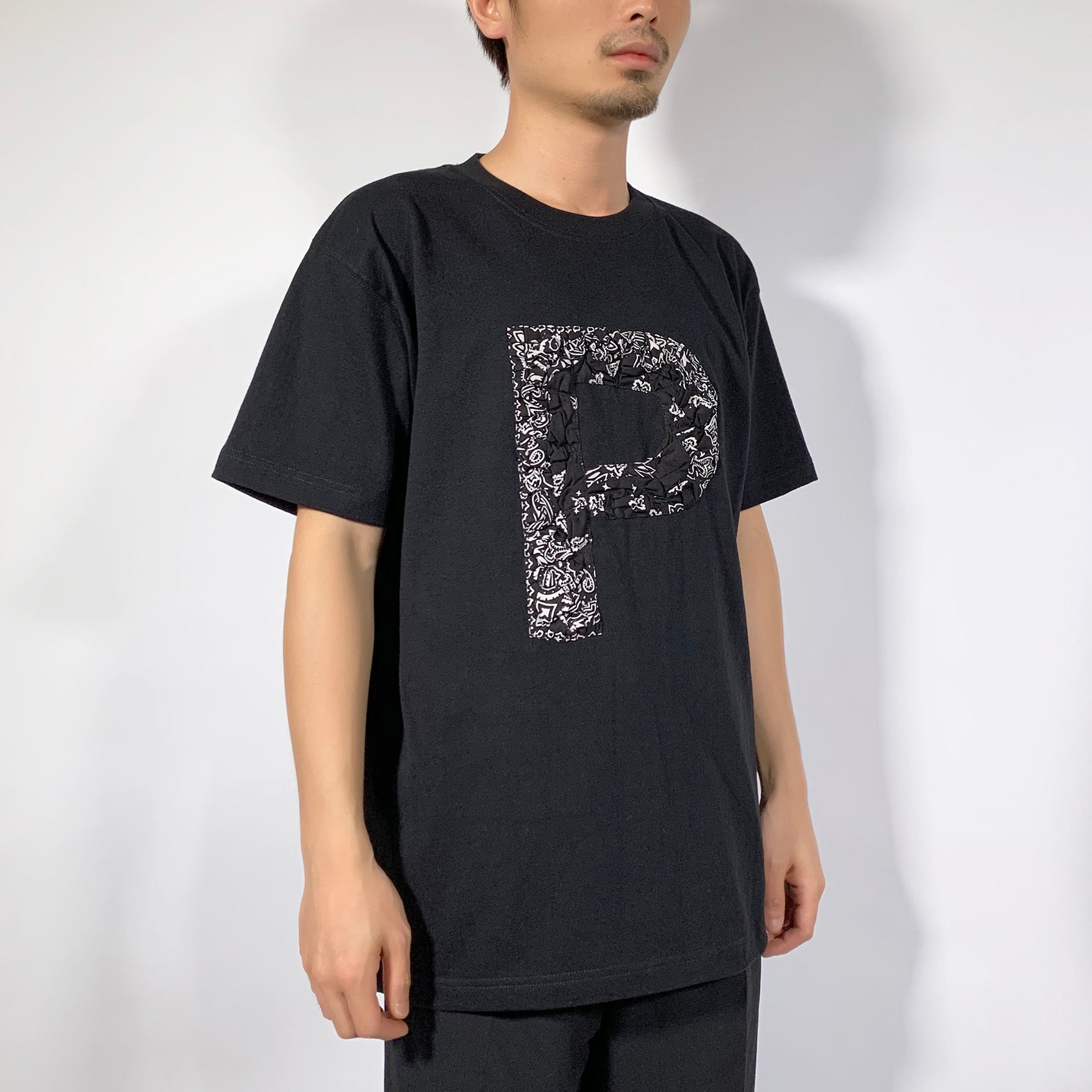 Crinkle Effect Alphabet P Short Sleeves T-shirt
