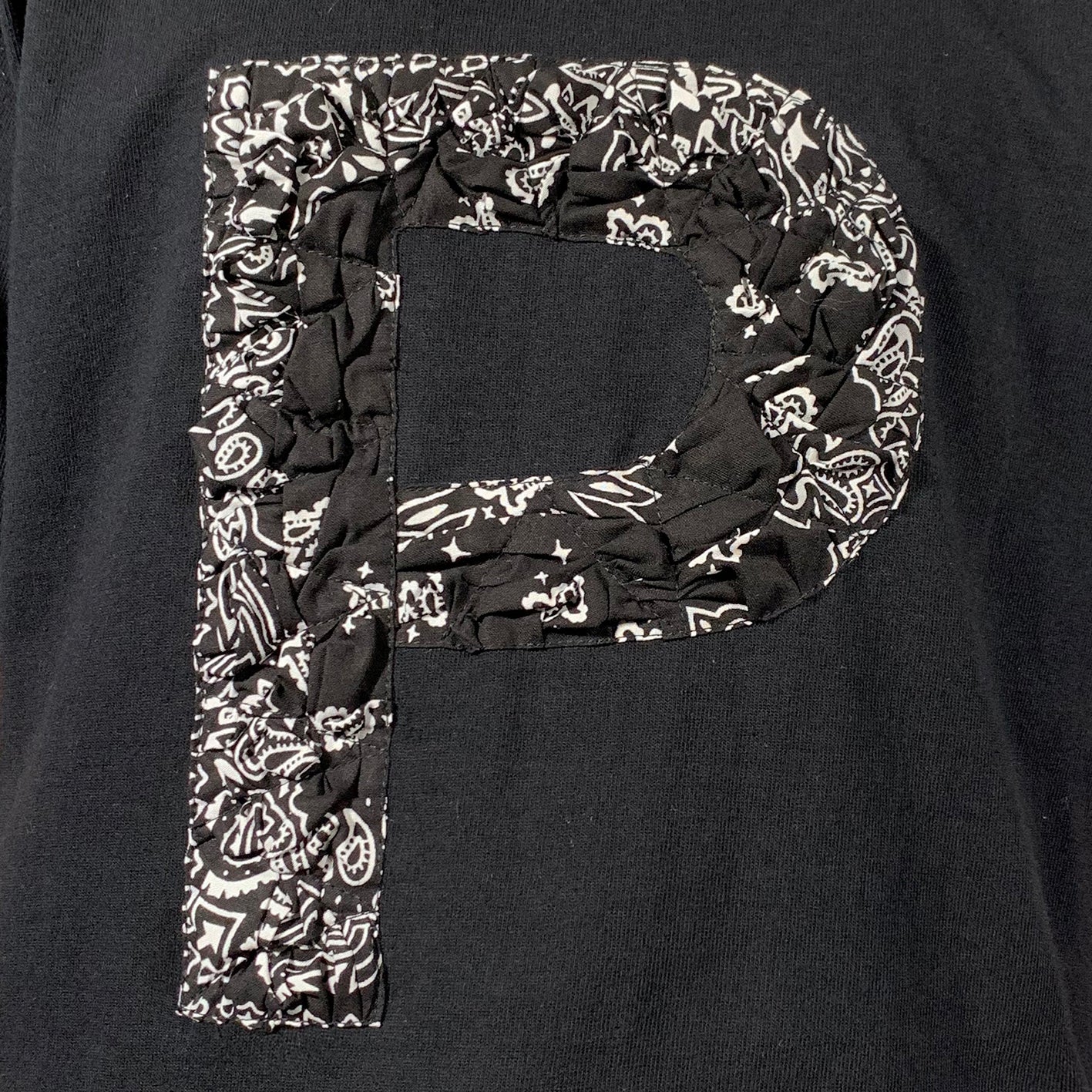 Crinkle Effect Alphabet P Short Sleeves T-shirt