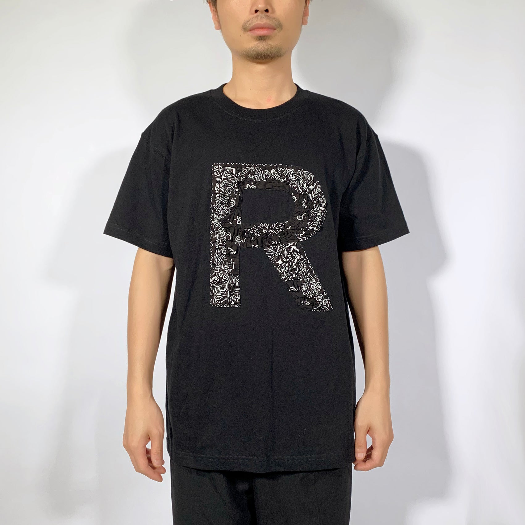 Crinkle Effect Alphabet R Short Sleeves T-shirt